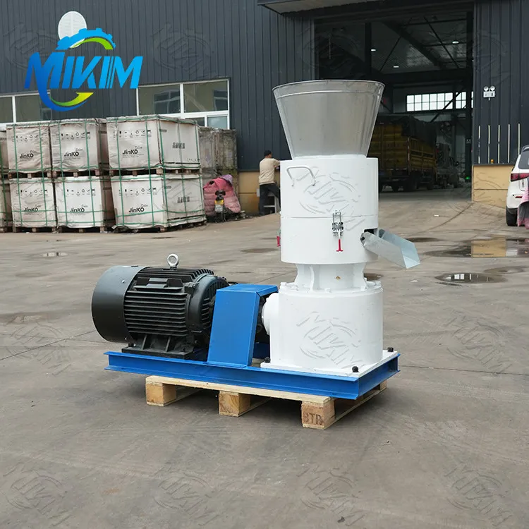 Daugiafunkcinis gyvulių ir paukštininkystės pašarų aparatas